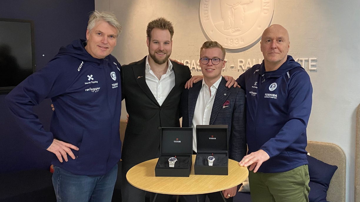 Generalsekretær Petter Salsten og sponsorsjef Jon Thore Thorstensen, sammen med Snorre Stray og Haakon Bakke fra Urmaker Bjerke.