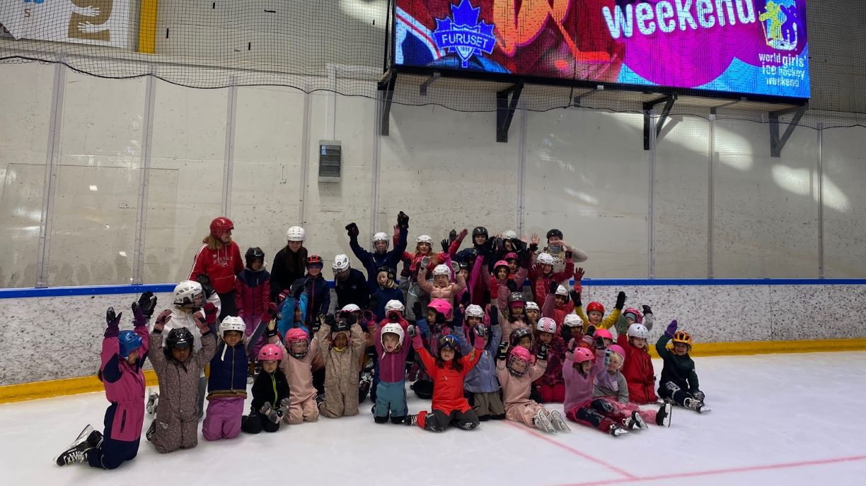 World Girls' Ice Hockey Weekend arrangeres 8.-9. oktober