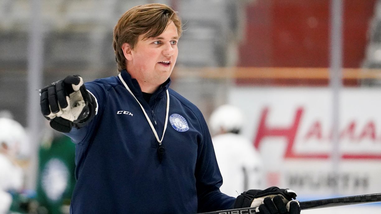 Martin Fossli, landslagstrener for U16 gutter og tidligere deltaker på Trenerløftet. Foto: Fredrik Hagen, Norges Ishockeyforbund.