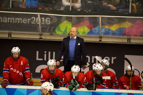 STOLT: René Hansen er fornøyd med spillerne innsats. Nå blir det pizza. Foto: Jostein Vedvik/Lillehammer2016